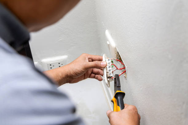 Best Licensed Electrician  in Tracyton, WA